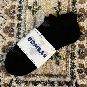 Bombas Ankle Athletic Socks in Black: Size — L 🧦